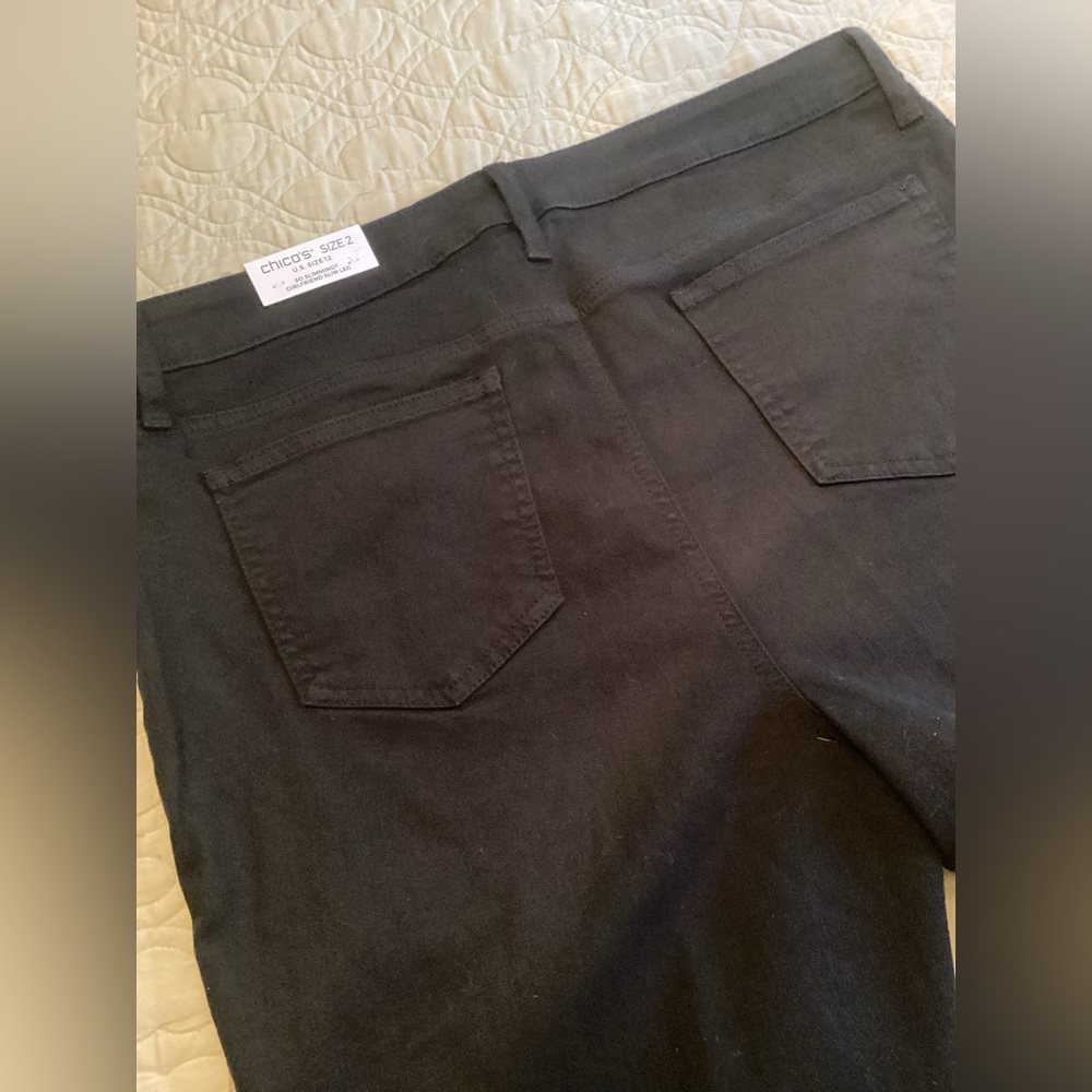 Chico’s So-Slimming Crop Jean-Black (12) 2 - Picture 6 of 8